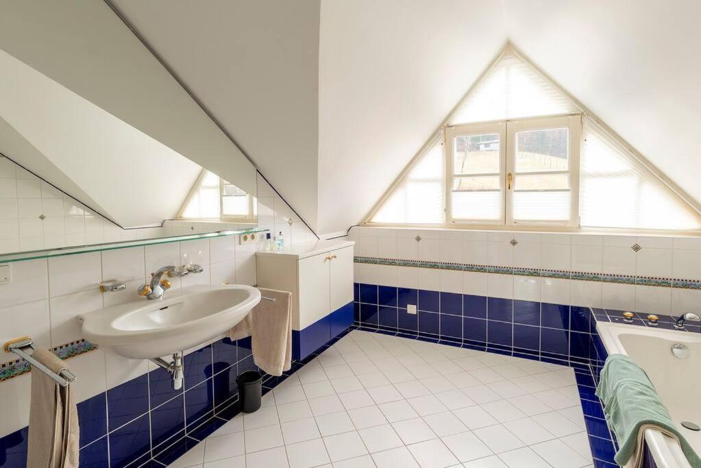 Luxus Alpenparadies Nahe Salzburg Sauna & Whirlpool Adnet Bagian luar foto